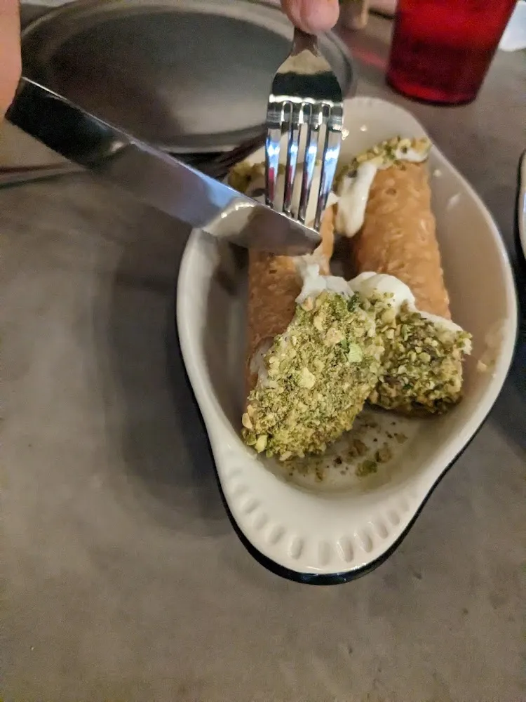 Cannoli with Pistachio